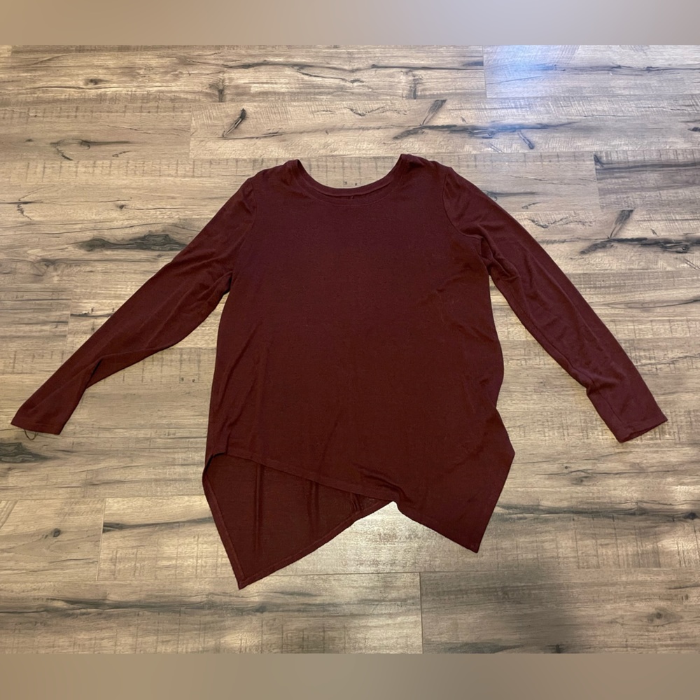 Maurices Burgundy Asymmetrical Sweater Women’s Large Soft Knit Long Sleeve Top